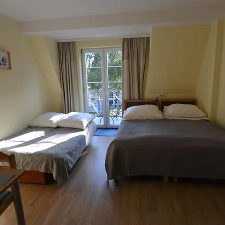 Antoja Проживание в семье