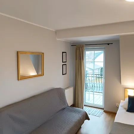 Antoja Проживание в семье *