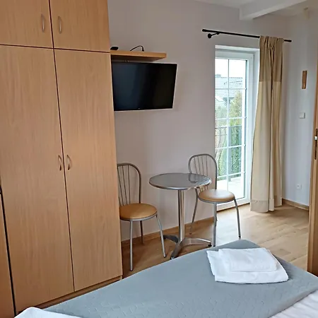 Antoja Проживание в семье