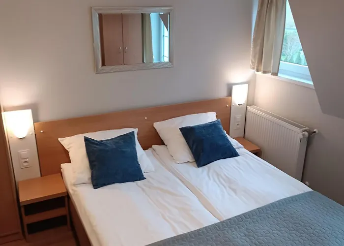 ホームステイ Antoja グジボボ