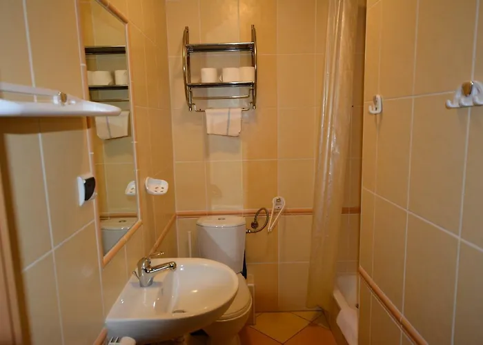 ホームステイ Antoja グジボボ